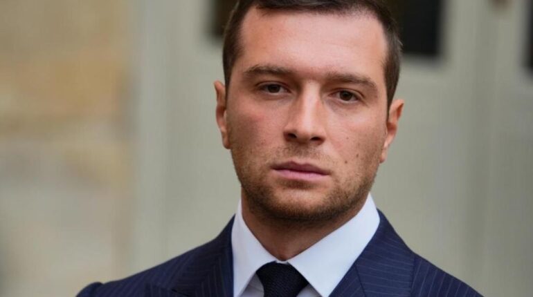 12 célébrités qui ont pu se réincarner sans même s’en rendre compte Fonds européens Jarry polémique Jordan Bardella Media training scandale