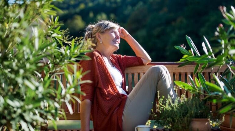 Solitude choisie : les 8 forces mentales que possèdent ceux qui apprécient passer du temps seuls Autonomie bien être Créativité Développement personnel Forces mentales Pleine conscience Solitude