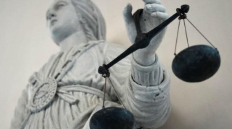 Nanterre : une nourrice reconnaît avoir empoisonné une famille juive avec de la javel pour un différend salarial Antisémitisme Différend salarial empoisonnement injustice nanterre