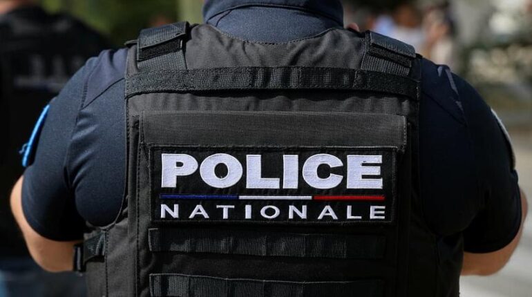 Poitiers : un viol de 2015 résolu grâce aux bases ADN américaines et à la collaboration du FBI Complément d'enquête Cybercriminalité Expertise ADN FBI Généalogie Poitiers Police Scientifique