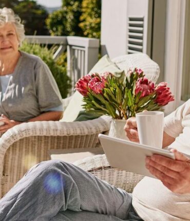 Cumul emploi-retraite : vos revenus d&rsquo;activité déduits à 100% de votre pension si vous partez avant 64 ans dès 2027