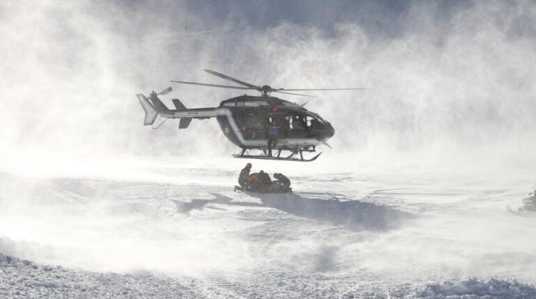 Vars : une skieuse de 19 ans retrouvée en arrêt cardiorespiratoire une heure après la fermeture des pistes Abolition peine de mort Accident ski Complément d'enquête Hautes-Alpes Vars