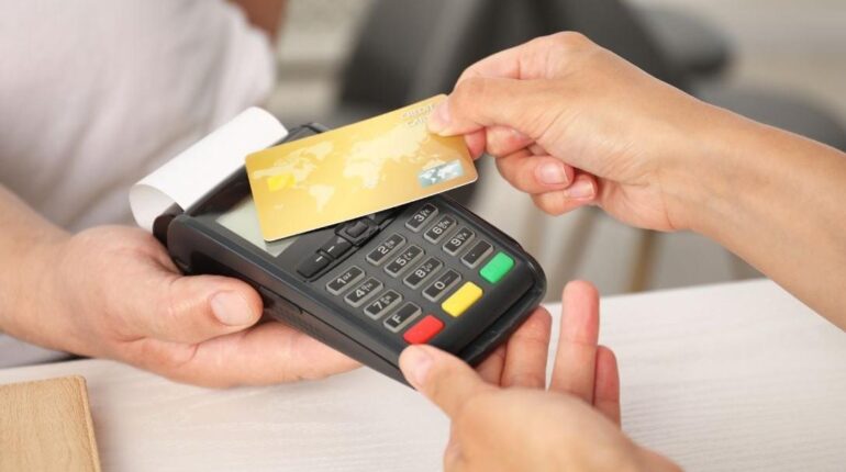 Consommation Fausse information Illégalité Infox Paiements par carte Taxe bancaire