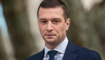 actualité politique France Actualités médias Jordan Bardella Plus de respect de la vie privée Sphère privée Stratégie de communication 