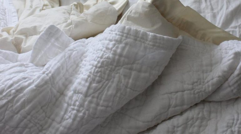 Apnée du sommeil Astuces santé Hygiène alimentaire Literie Nettoyage bois 