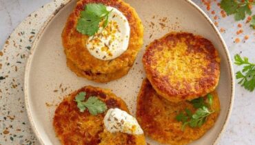 Cuisine végétarienne Fanes de carottes Flocons d'avoine Galettes Lentilles corail Recette beauté