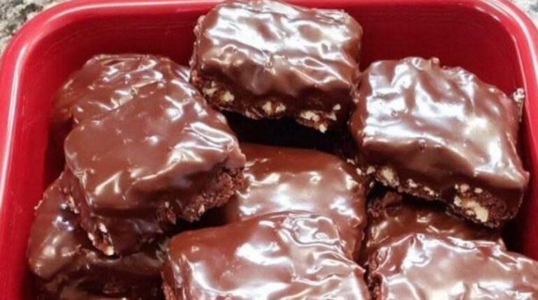 Barres chocolatées Brownies Desserts Gâteaux Pâtisserie Recettes d'accompagnement