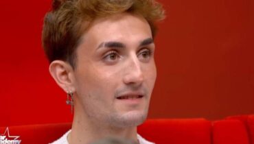 Actualités musique classement Maîtres de midi Etat de Victoria Évaluations Réaction allergique Star Academy