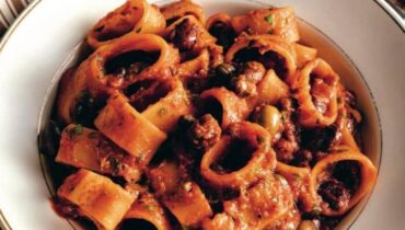 Calamarata Campanie Cuisine italienne Pâtes Puttanesca Recette beauté