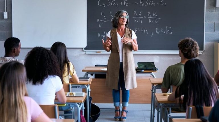 années lycée Bourse collège Ces élèves futés éducation Harcèlement scolaire Suicide Violence verbale 