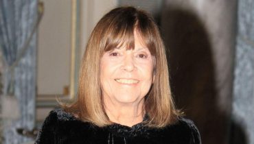 accusent la France Actualités musique carrière Chantal Goya enfance Tournée Tradition vietnamienne 