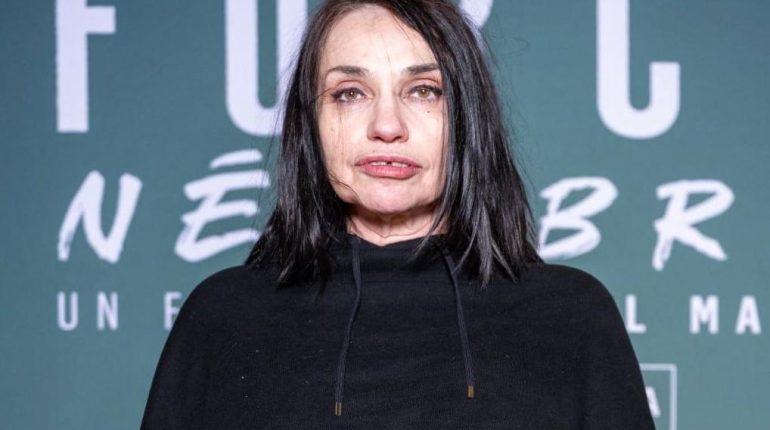 Abrosexualité agriculture Aveyron Béatrice Dalle Désir d'enfant Religion Vie intime 