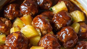 Ananas Boulettes de viande Cuisine tropicale Plat principal Recette facile Sauce barbecue 