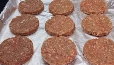 Pain de viande au fromage et champignons : la recette réconfortante qui transforme un classique familial en plat gastronomique Pain de viande au fromage et champignons : la recette réconfortante qui transforme un classique familial en plat gastronomique