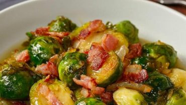 Accompagnement Choux de Bruxelles Cuisine facile Jus de fruits et légumes Lard fumé Recette américaine 