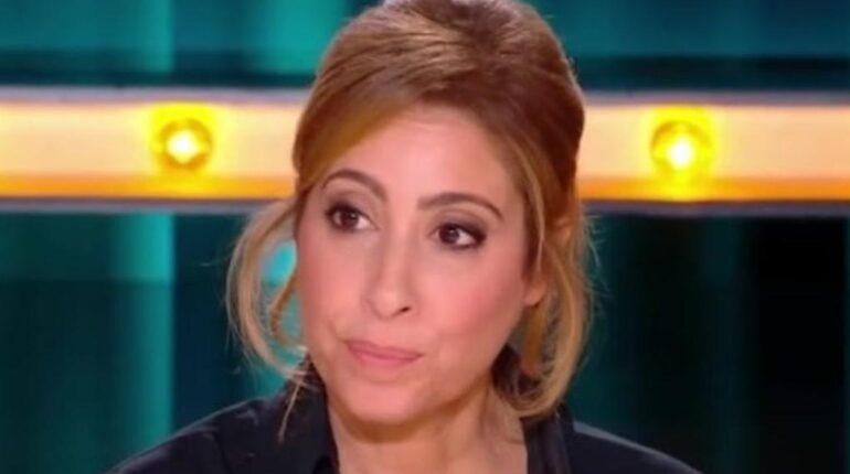 actualité politique France Actualités médias CNews débat internautes Miss France 2016 et ses minis tresses collées Rassemblement National