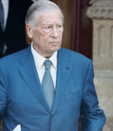 Alain Duhamel après 60 ans de carrière : pourquoi il refuse toujours de déjeuner avec Marine Le Pen