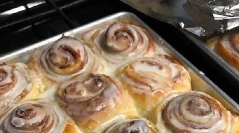 Bisquick Citrouille Glaçage Pâtisserie Recette beauté Rouleaux à la cannelle