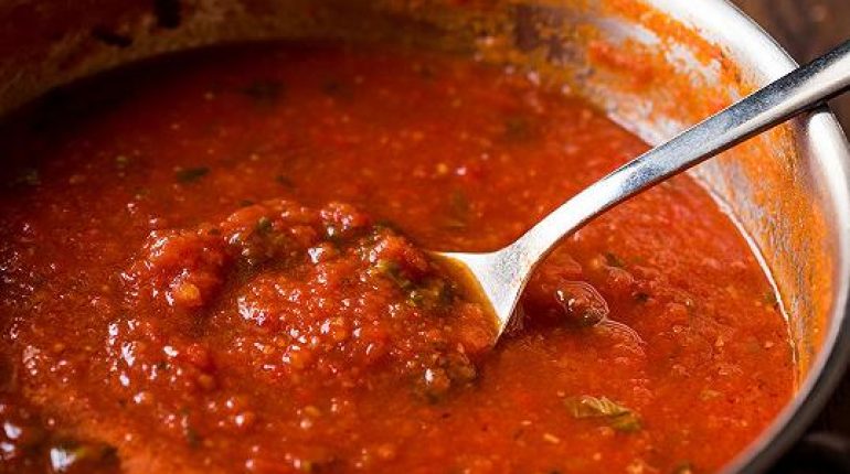 3 ingrédients Basilic Cuisine facile Cuisine italienne Recette américaine Sauce tomate Tomates 