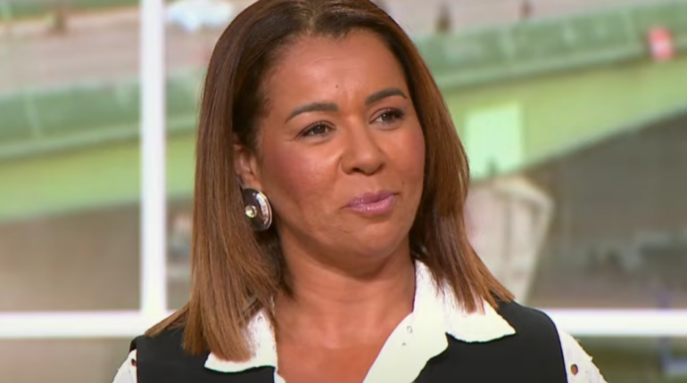 Astuces santé bien être Chimène Badi chirurgie esthétique Convictions religieuses perte de poids