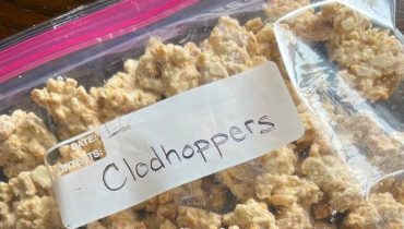 Clodhopper Candy : la recette sans cuisson qui mélange biscuits Graham, cajou et chocolat blanc pour des bouchées sucrées-salées irrésistibles