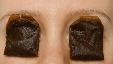 Astuces beauté Cernes Poches sous les yeux Sachets de thé Soins des yeux