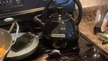 Astuce cuisine Entretien automobile Nettoyage cuisine Tables de cuisson Ustensiles Vitrocéramique 