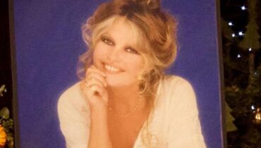 Brigitte Bardot Cyril Hanouna Débat société hommage Obsèques Saint-Tropez