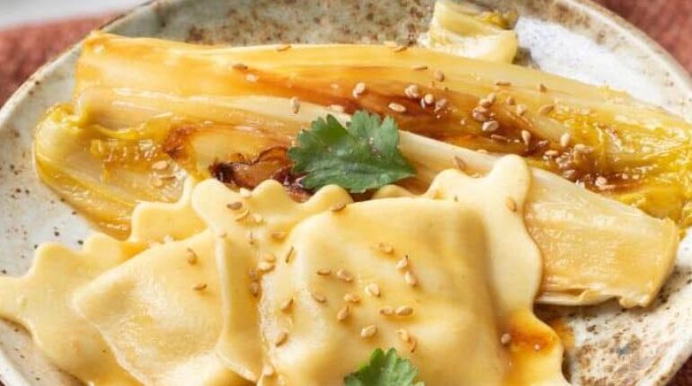 Cuisine française Endives Graines de sésame Légumes braisés Ravioles Recette facile Saumon fumé