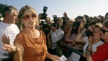 Actualités people Années 70 Brigitte Bardot Cinéma Jarry témoignages People Célébrités