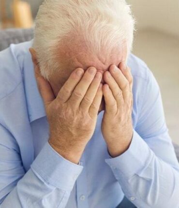 Incendie de Crans-Montana : Un grand-père recherche sa petite-fille Émilie, 22 ans, sans nouvelles depuis le drame de la Saint-Sylvestre