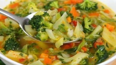 Bienfaits santé Digestion Jus de fruits et légumes Nutrition des plantes Recette saine Soupe détox