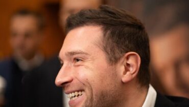 actualité politique France Actualités people Débat société Jordan Bardella Plus de respect de la vie privée Rassemblement National