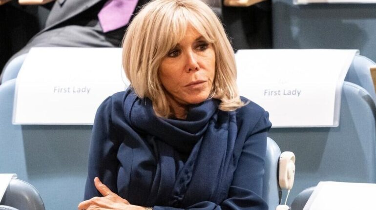 Brigitte Macron deuil familial famille Histoire personnelle Souvenirs Symbolisme