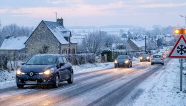 accusent la France Chutes de neige Circulation Météo Sécurité dans les transports Verglas Vigilance orange