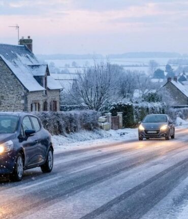 Neige et verglas : 38 départements en vigilance orange et consignes strictes de déplacements dès mercredi