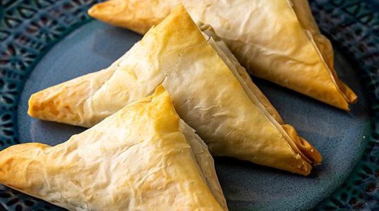 Apéritif Bricks Chèvre frais Miel ail Poireaux Recette américaine 