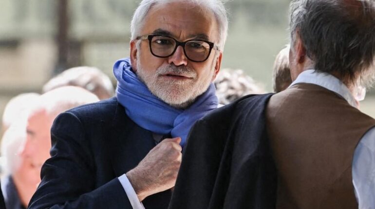 Actualités musique Concerts Gims Icône musicale Johnny Hallyday Pascal Praud