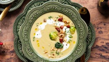 Bienfaits des noix Choux de Bruxelles Jus de fruits et légumes Lard fumé Recette américaine Soupe 