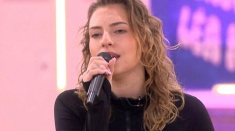 Actualités musique allergie à l'eau Cagnottes en ligne Émission de télé-réalité Meringue suisse Star Academy votes 