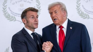 accusent la France Donald Trump Emmanuel Macron États-Unis Politique Internationale Prix des médicaments