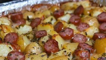 Cuisine facile Jus de fruits et légumes Plat principal Pommes de terre Recette américaine Rougail Saucisse 