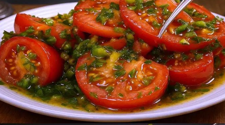 Astuce cuisine conservation des tomates Idée recette Salade composée Saveurs Vinaigrette 
