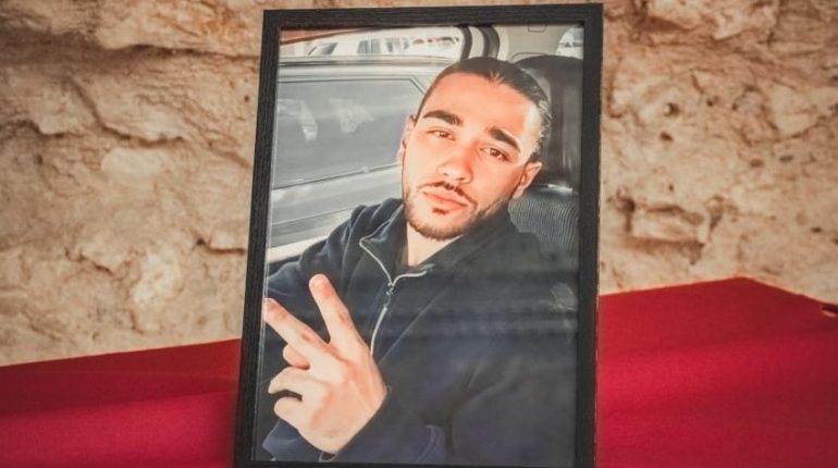 Cabriès deuil familial Dîner en famille hommage Jeunesse Souvenirs 