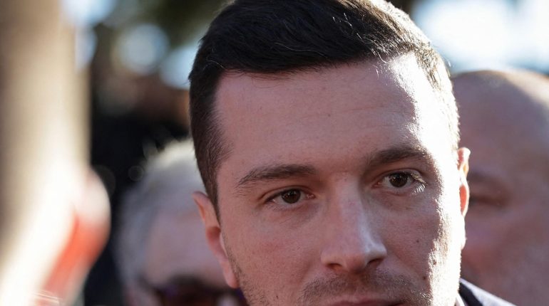 accusent la France actualité politique France Élections La France Insoumise Rassemblement National Sondages 