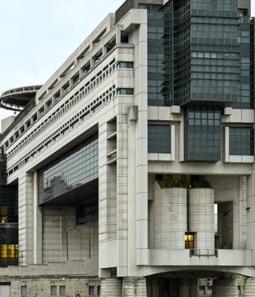 13 000 foyers soumis à l&rsquo;IFI ne paient aucun impôt sur le revenu : Bercy confirme les chiffres