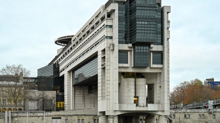 Bercy Ce forfait est une mesure de simplification Fiscalité Impôt sur la fortune Impôt sur le revenu Patrimoine immobilier 