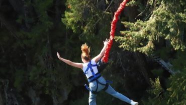 accident Code de la sécurité sociale Russie Saut à l'élastique Selfie tragédie 