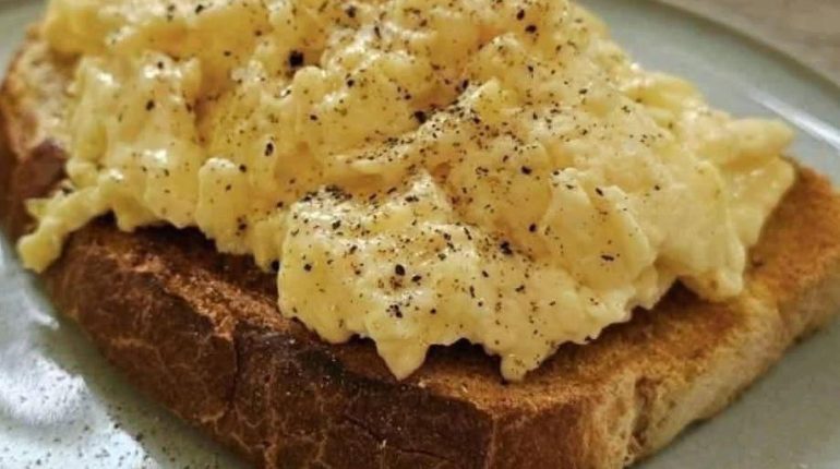 Coquilles d'œufs Mayonnaise Moutarde de Dijon Recette américaine Salade d'œufs Sandwich 