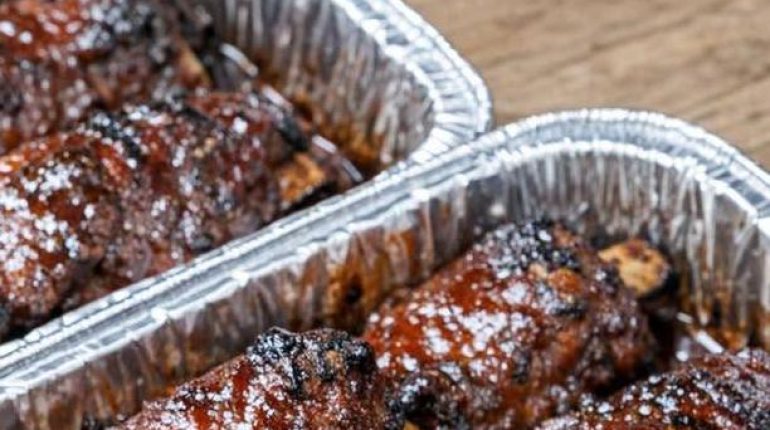 Côtes de porc Cuisine réconfortante Mijoteuse Plat familial Recette facile Sauce barbecue 